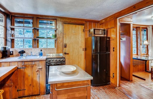 Idaho Springs Cabin | Solace Waterfront Work
