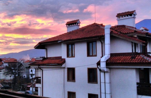 Old Town Apartment | Solar nest with fireplace, terrace and panoramic view, 700 m from ski lift