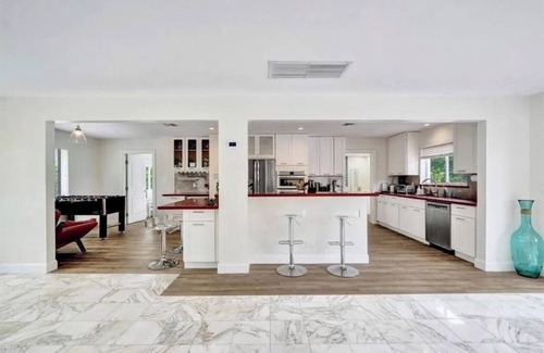 Hollywood Lakes House | Solar Paradise — Luxury Hollywood Lakes House w/Heated Pool & Jacuzzi