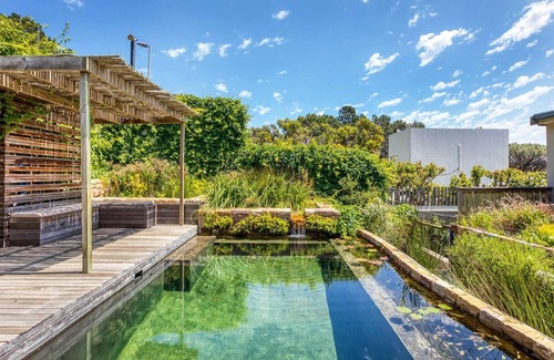 Cape Town City Centre House | Solar-Powered Ultimate Mountain Retreat with Natural Pool & Amazing City Views