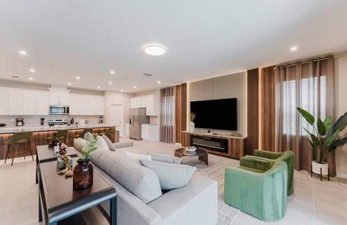 Florida Central Atlantic Coast Villa | Solara Resort 354 - Nine Bedroom Villa, Sleeps 24