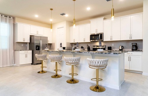 Historic Downtown Kissimmee House | Solara Resort Gem - Pool, Game Room, Near Disney