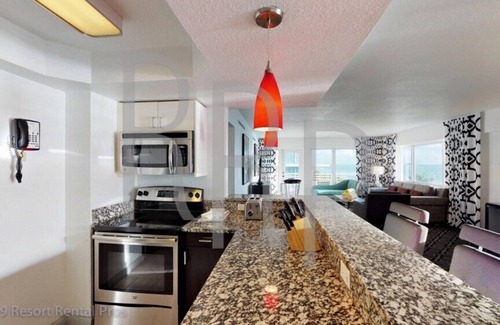 Surfside Condo | Solara Surfside, Florida, 1 Bedroom Oceanfront Resort
