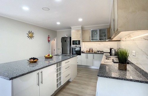 Machico House | Solarium Villa by Atlantic Holiday