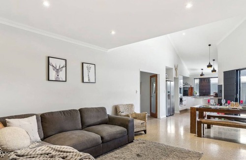 Dudley Park House | Soldiers Cove Luxury Retreat