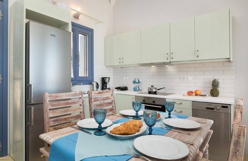 Tsoukaladhes Villa | Sole - One Bedroom Villa, Sleeps 2