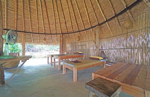 Koh Wai House | Sole Resort Cozy Beachfront Family Bungalow with Restaurant on Private Island