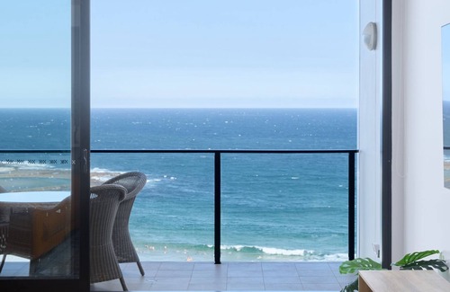Newcastle Apartment | Soleil by Follo - holiday apartment opposite Newcastle Beach