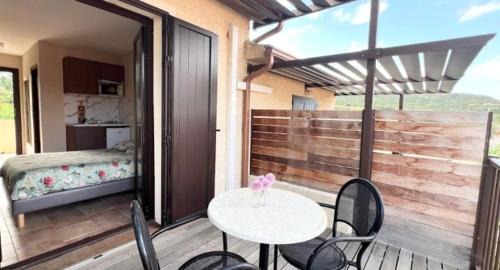 Sisco Apartment | Soleil, Piscine, Parking et Bienvenue à Sisco