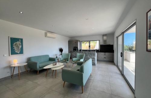 Sari-Solenzara Villa | SOLEIL ROUGE