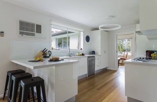 Dromana House | Soleil Sur La Mer Sunshine at Dromana Beach