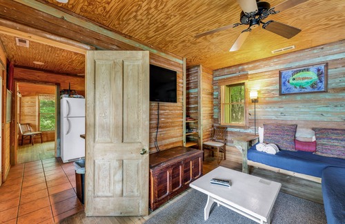 Crane Hill House | Soliloquy: 2 BR, 1 BA House in Crane Hill, Sleeps 6