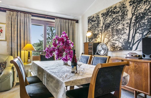 Wentworth Falls Cottage | Solitary View - Four Bedroom Cottage, Sleeps 8