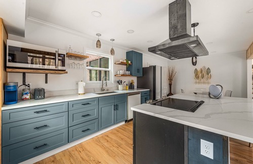 Roswell House | Solitude at Willow. Custom Designed on two acres 7 minutes drive to downtown