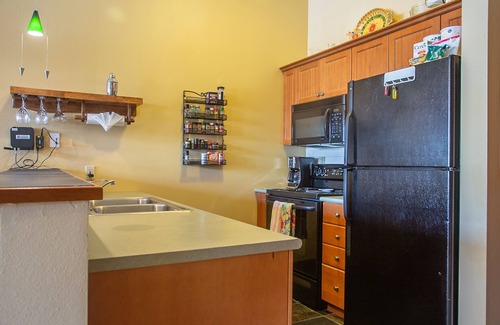 Salt Lake Mountain Resorts Condo | Solitude Resort ski in/out. 1 bedroom + den. Eagle Springs East #103. Sleeps 5.