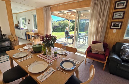 St. Arnaud House | Solitude, St Arnaud