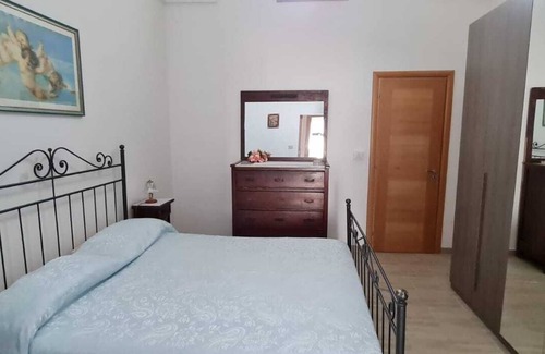 Santa Maria al Bagno House | Solution with private garden 150m from the beach.