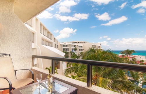 Zona Hotelera Apartment | Solymar ocean view by Casago
