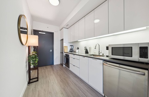 Downtown San Francisco Apartment | SoMa Studio w/Office by Anyplace - 11603