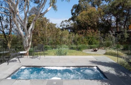 Somers House | Somers beach house, spectacular ocean views and direct beach access