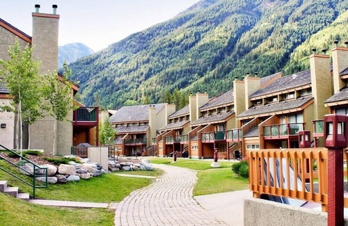 East Kootenay House | Something for everyone at Panorama Mountain Village!