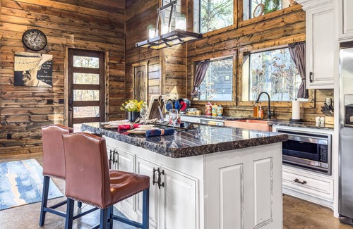 Hochatown Cabin | Somewhere With You -Features a hot tub & fire pit; accommodates 2 to 4 guests.