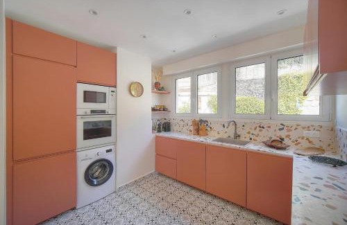 La Croix des Gardes Apartment | somptueux 4 pieces vue mer et parking A3B132