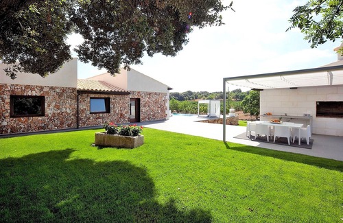 Llubi Villa | Son Calet 156 modern villa with private pool, garden, barbecue area and air-conditioning
