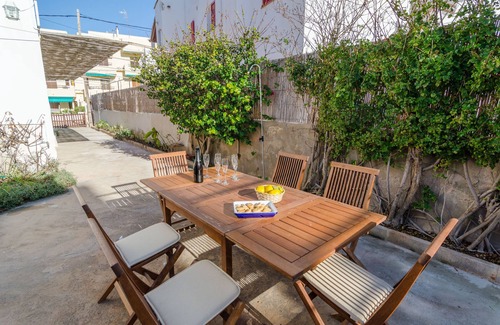Colonia Sant Jordi House | SON HOMS - Beautiful townhouse with patio and terrace, near the sea. Free WiFi