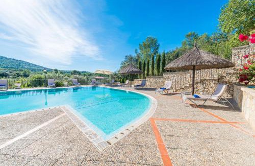 Petra Villa | Son March