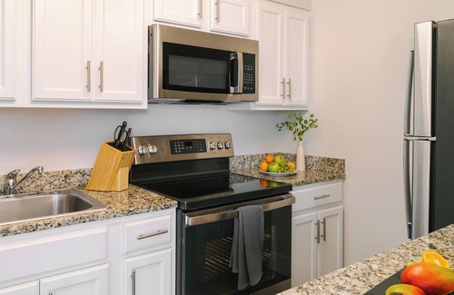 Georgetown Apartment | Sonder Georgetown C&O | Queen Studio Apartment