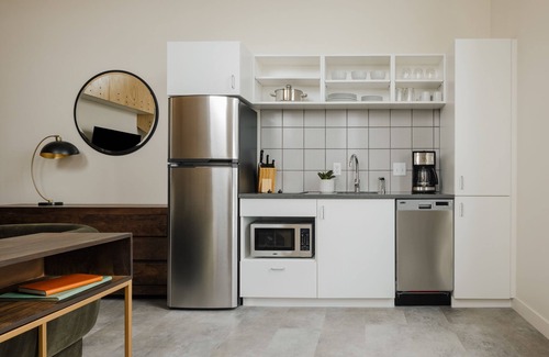 Highland Apartment | Sonder The Artesian | Lofted Studio Apartment w/Mountain View