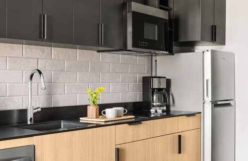 Buena Vista Apartment | Sonder The Chorus | Full Studio