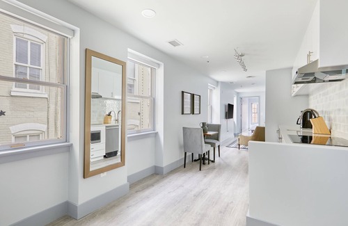 Old Town Alexandria Apartment | Sonder The Grace | One-Bedroom Apartment