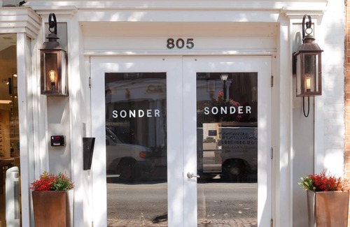 Old Town Alexandria Apartment | Sonder The Grace | Queen Studio Apartment