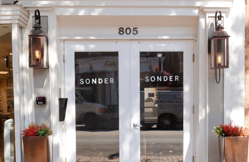Old Town Alexandria Apartment | Sonder The Grace | Spacious Queen Studio Apartment