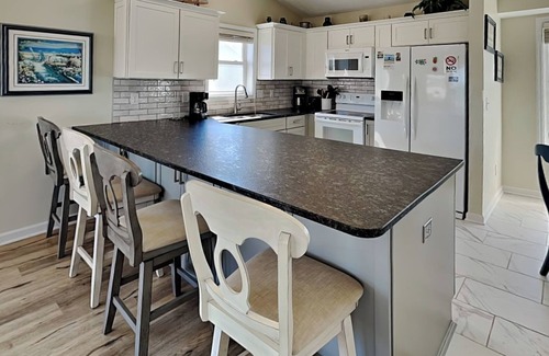 Surf City House | Song of the Sea | Pet-Friendly, Ocean Views