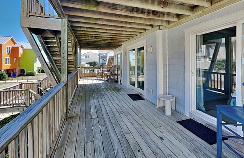 Surf City House | Song of the Sea | Pet-Friendly, Ocean Views