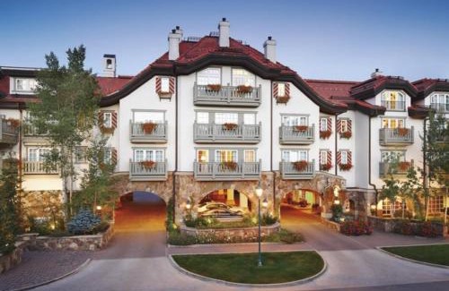 Vail Apartment | Sonnenalp Vail - Hotel Room With 2 Double Beds
