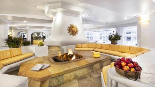 Vail Apartment | Sonnenalp Vail - Hotel Room With 2 Double Beds