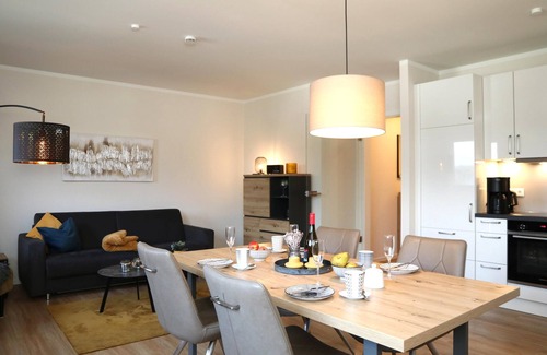 Heringhausen Apartment | Sonnenweg 46/5 Ferienwohnung für 2 Personen mit Sauna und Balkon