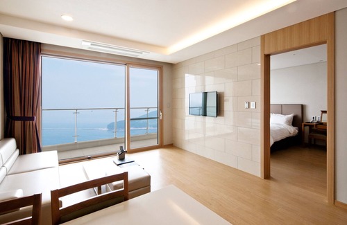 Irun-myeon Hotel | Sono Calm Geoje