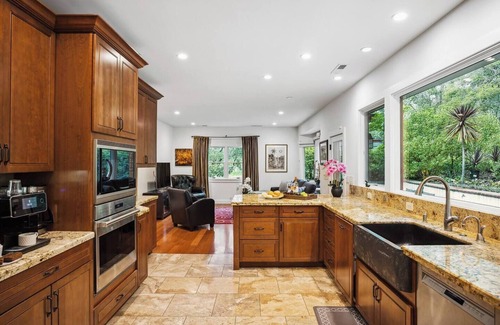 Sonoma House | Sonoma 14Acres, 5BR 5BA 2Houses, Pool, Plaza 3 mi.