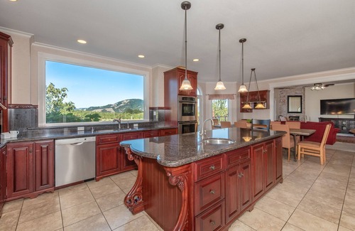 Santa Rosa House | Sonoma County Wine Country Vineyard Estate with Pool!