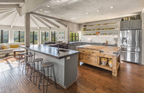 Sonoma House | Sonoma's ultimate wine country view estate