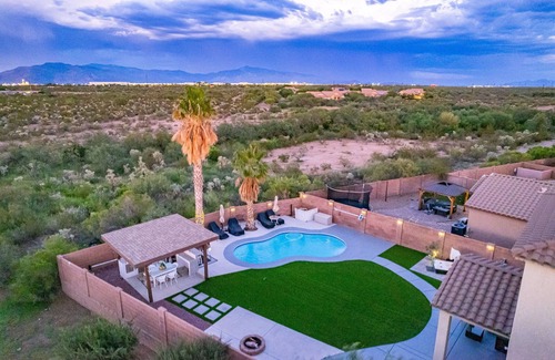 Tucson House | Sonoran serenity stay.