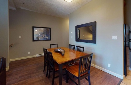 Sooke Condo | Sooke Harbour Getaway