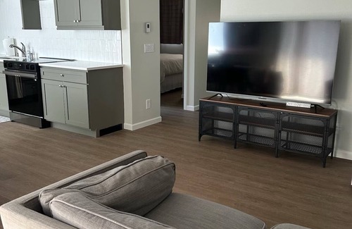 Federal Way Apartment | Soothing 2-bedroom apartment with AC in Federal Way