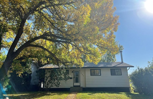 Prince Albert House | Soothing 3-bedroom 2-bathroom house with AC & play area in Prince Albert