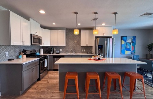Palm Desert House | Soothing 3-bedroom house on golf course with AC & pool in Palm Desert